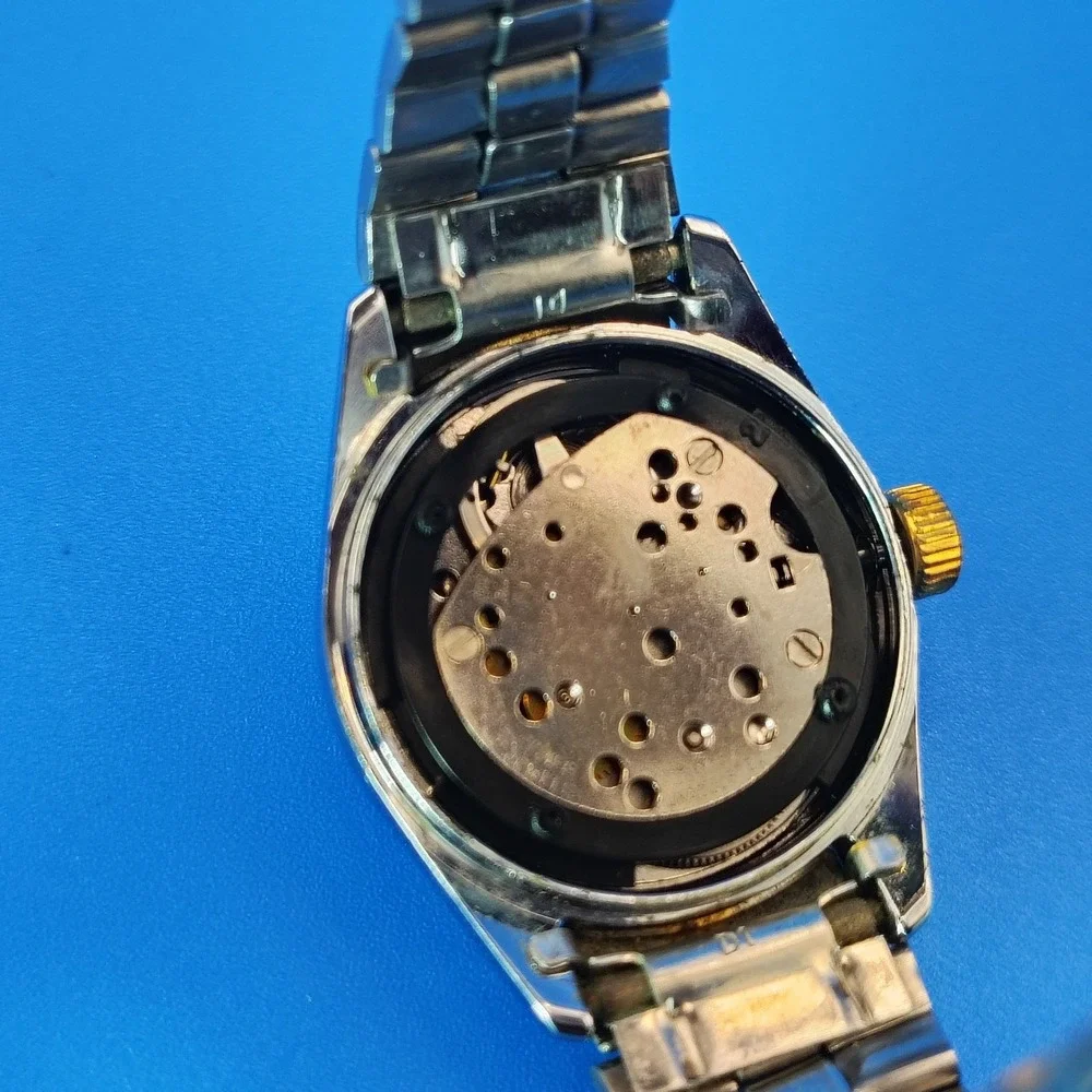 Vintage 1973 Timex Presidential Date 24mm Women's Mechanical‎ Wind Watch S. 5.75
